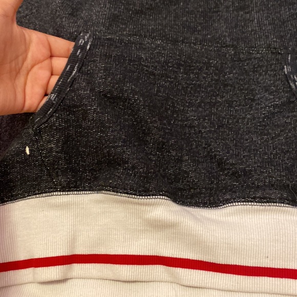 Black sweater with white Bear and red and white sleeve and end - Picture 2 of 4